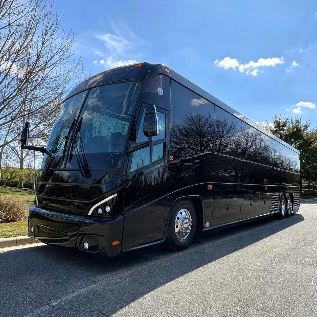 airport transfers and off site event shuttles for cape coral teams