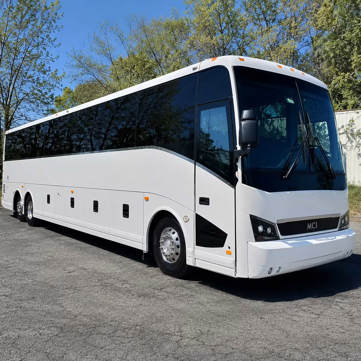 busrentalcapecoral com connects you with cape coral concert bus rentals for groups of every size