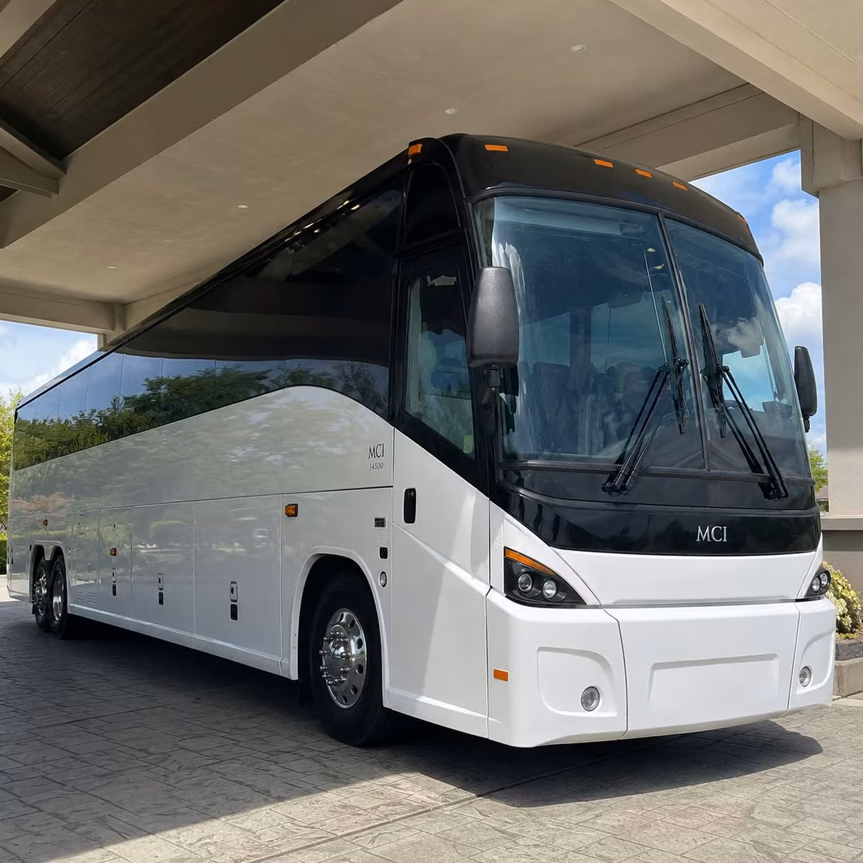 daily commuter shuttle routes across cape coral s canal communities