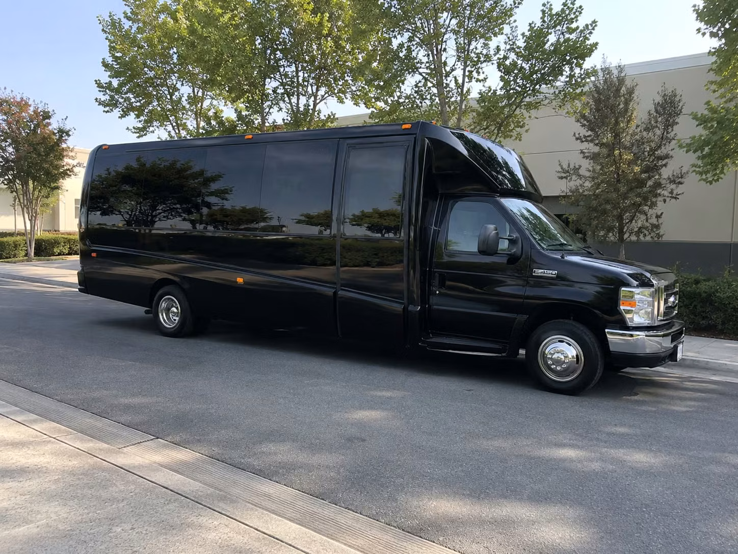 party bus rentals for outdoor amphitheater shows and music festivals near cape coral